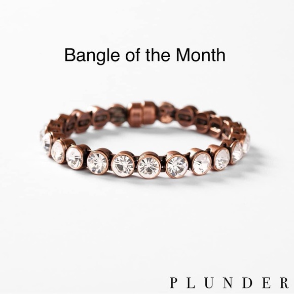 Plunder's signature magnetic bangle 
7.5" Weight: 1.443 oz. - Picture 6 of 8